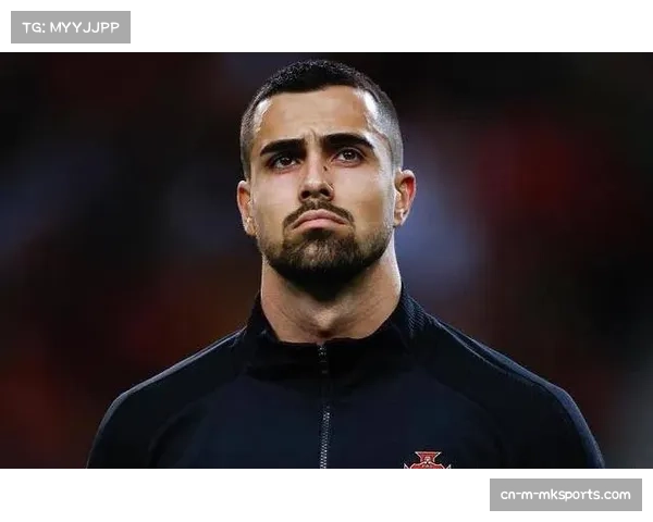 葡萄牙体育门将迪奥戈·科斯塔表现稳定,零封场次多 葡萄牙体育门将迪奥戈·科斯塔表现稳定,零封场次多